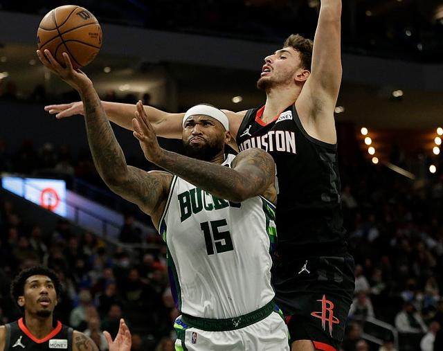 开云在线-首发3场场均13+9！考辛斯接受新角色正浴火重生